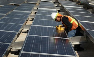 Panneau solaire gaz à effet de serre