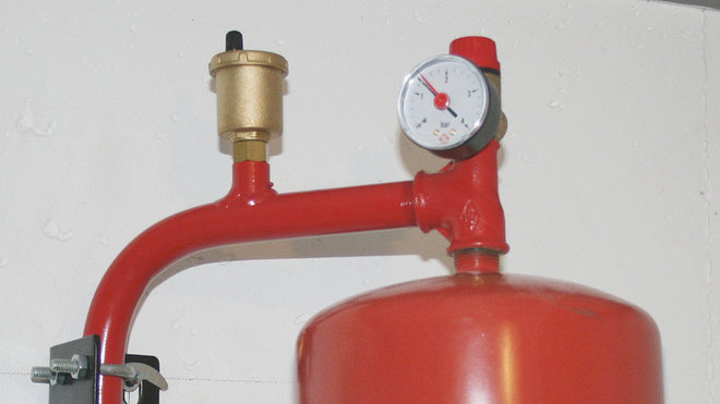 Pompe à chaleur vase d'expansion