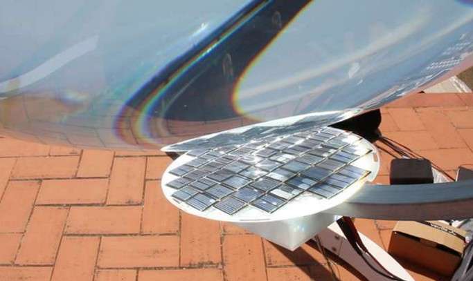 Panneau solaire concentré