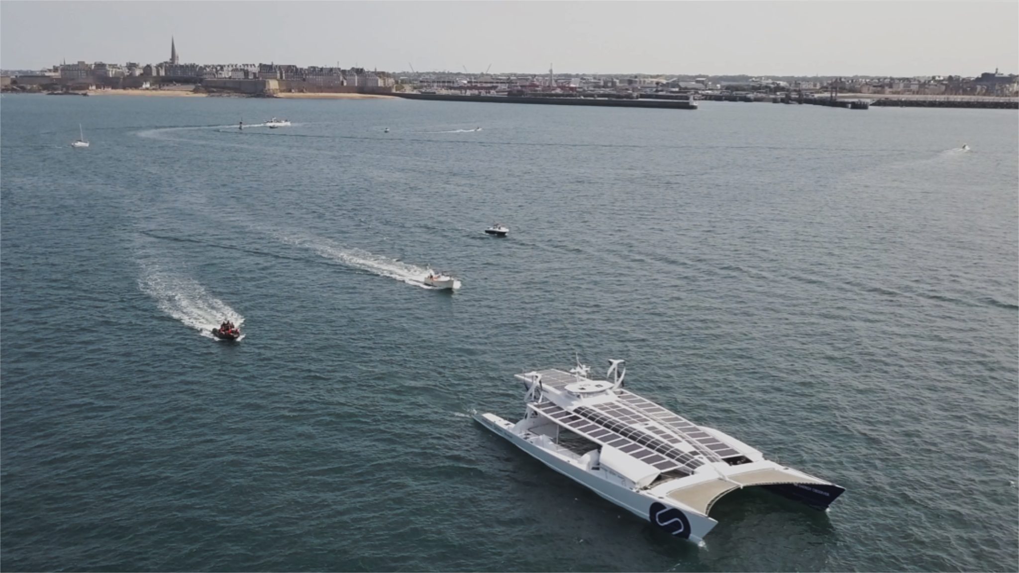 Moteur electrique bateau panneau solaire