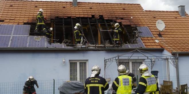Panneau solaire incendie