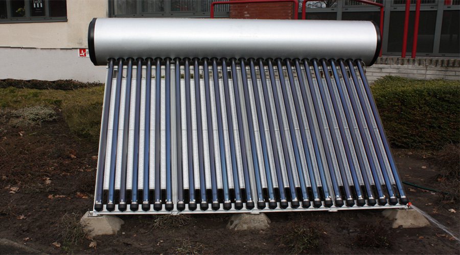 Panneau solaire amovible chauffant