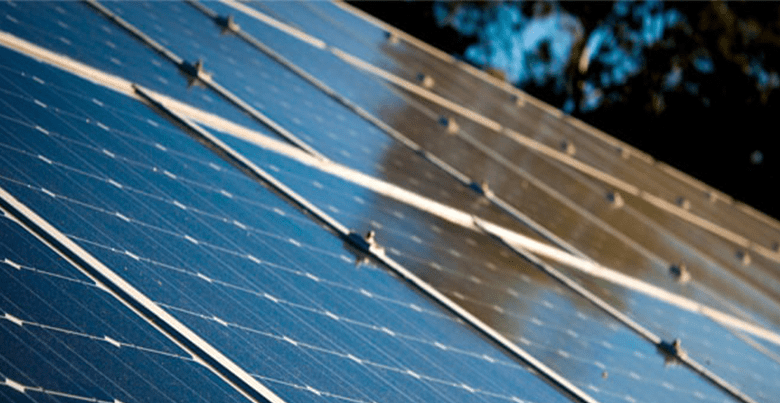 Panneau solaire amorphe souple