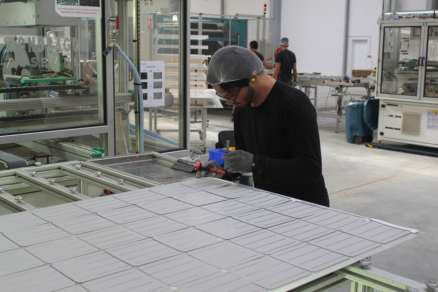Usine panneau solaire