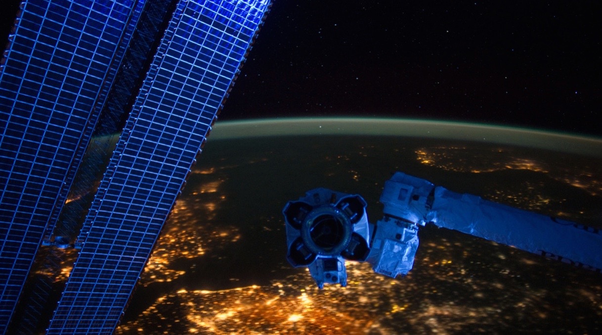 Panneau solaire dans l'espace