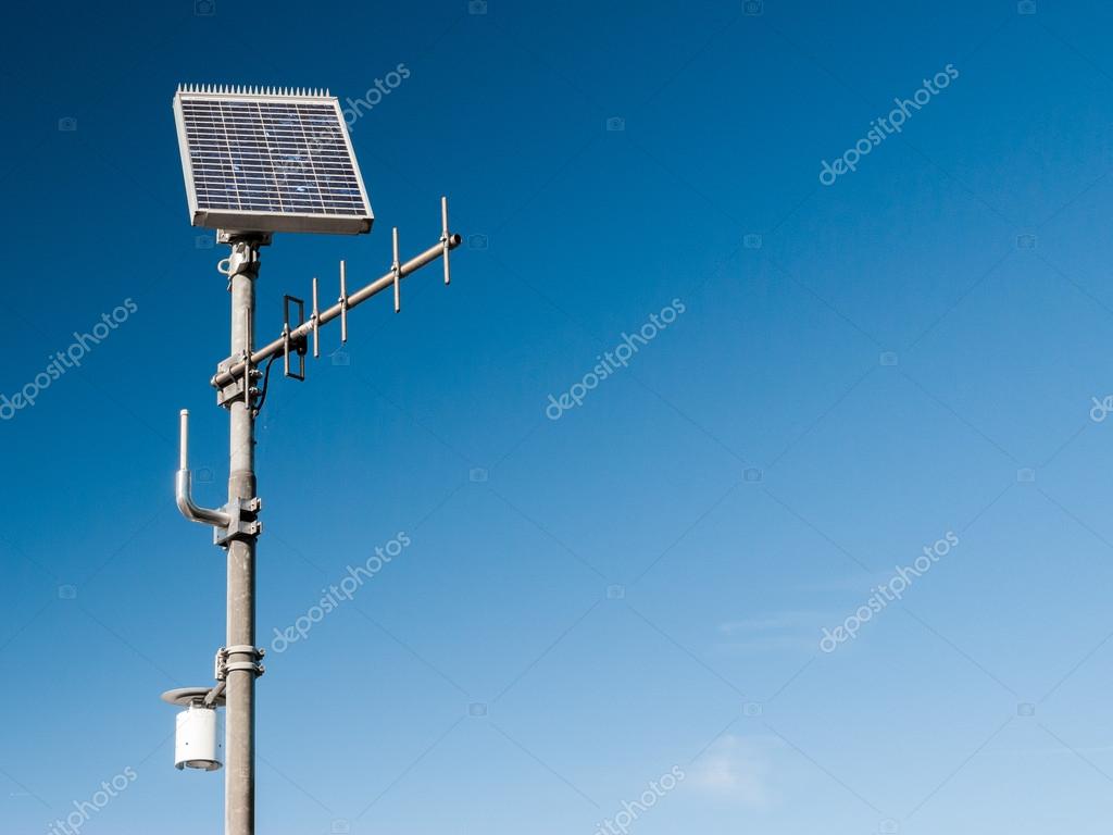 Panneau solaire antenne