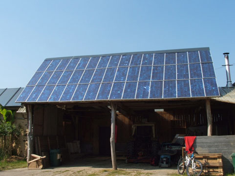 Comment anticiper la pose de panneau solaire pendant rénovation