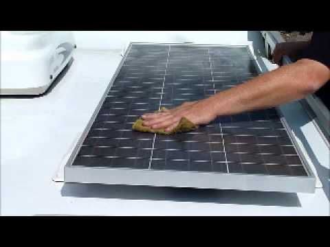 Nettoyer panneau solaire camping car