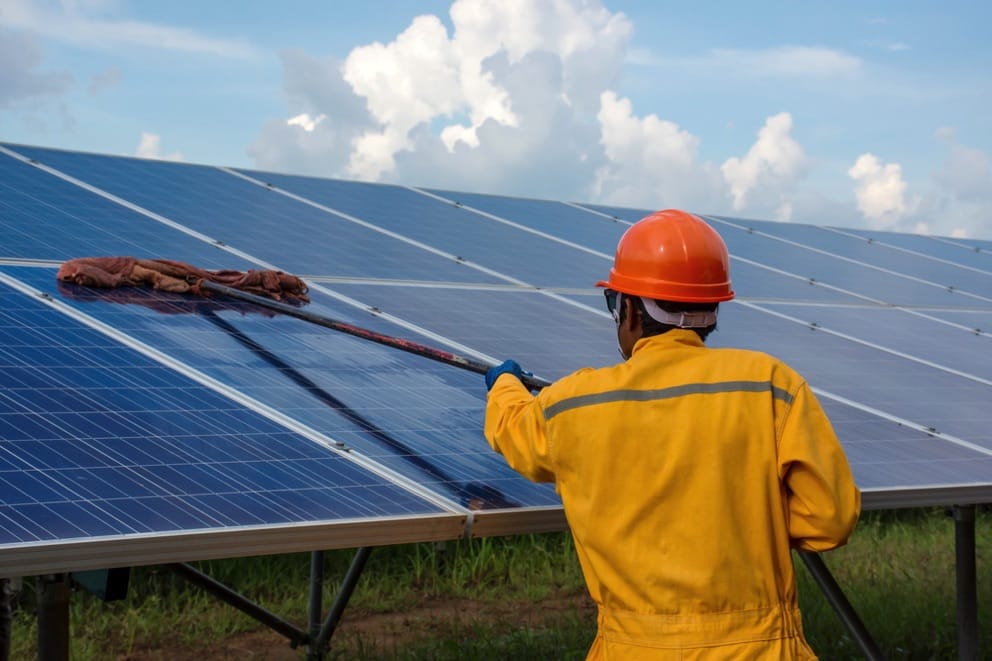 Comment nettoyer son panneau solaire