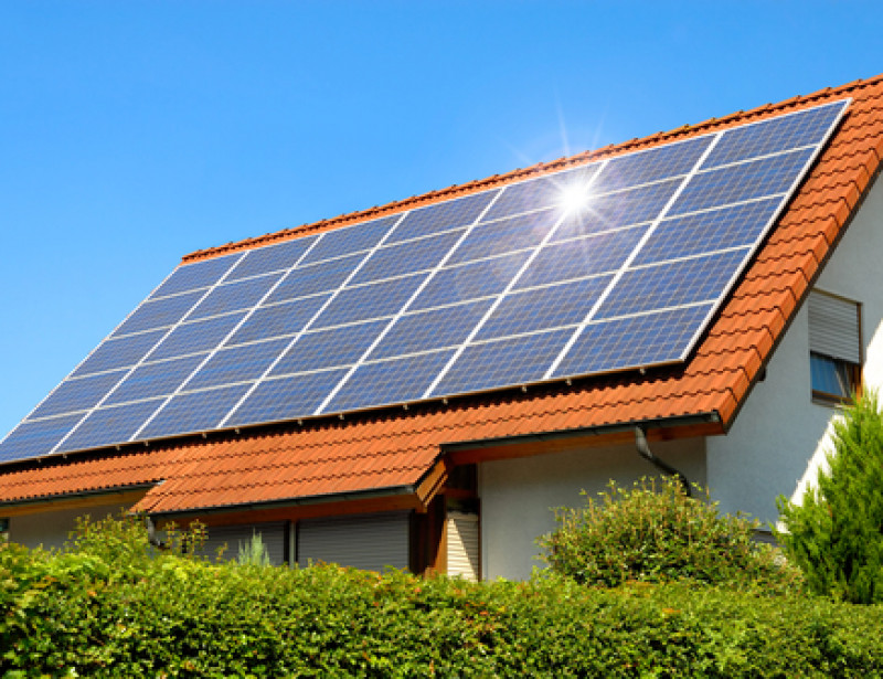 Environnement habitat panneau solaire