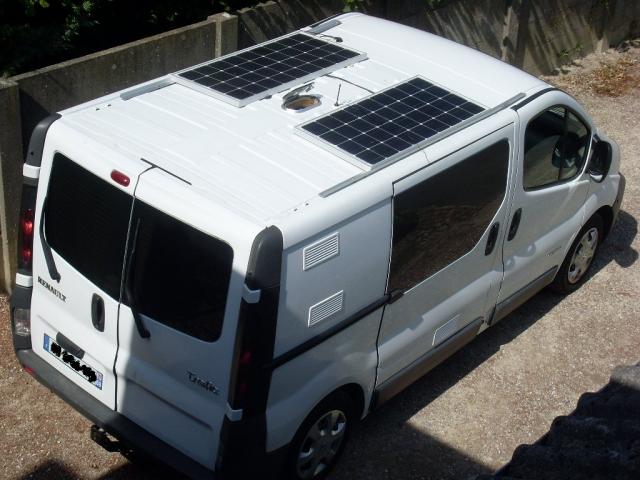 Montage panneau solaire fourgon