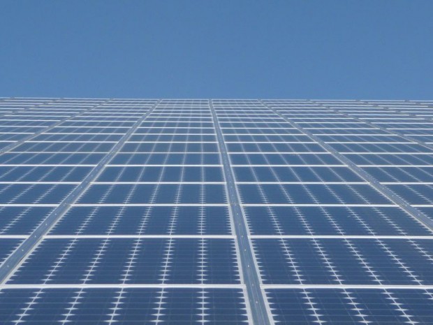 Support panneau solaire voilier
