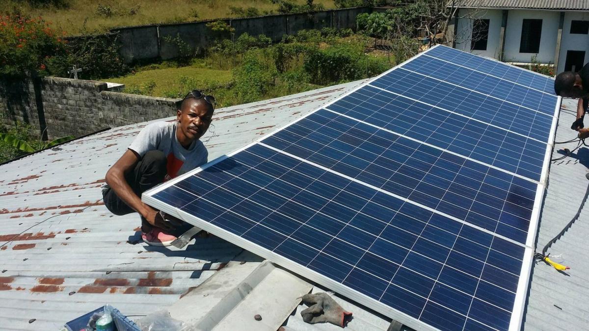 Panneau solaire prix kinshasa