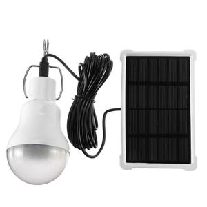 Recharger panneau solaire avec lampe