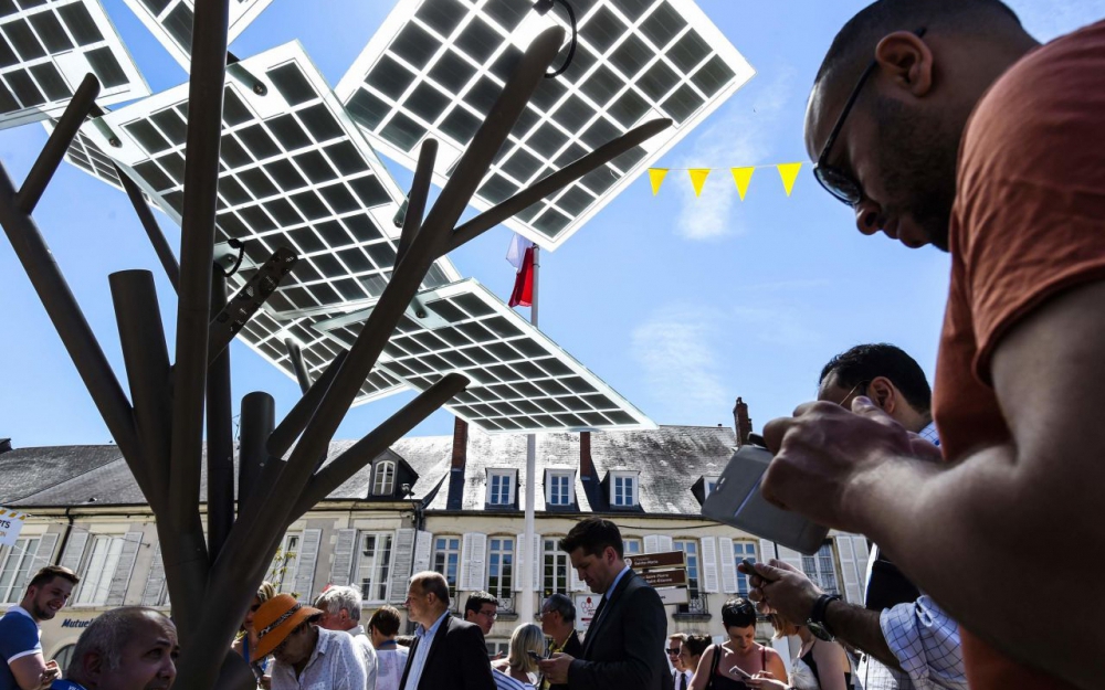 Panneau solaire arbre
