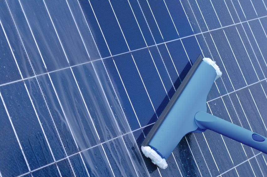 Netoyer panneau solaire