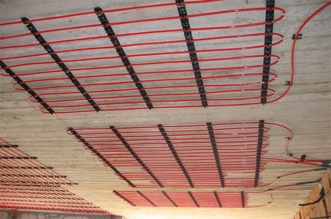 Pompe à chaleur plafond chauffant
