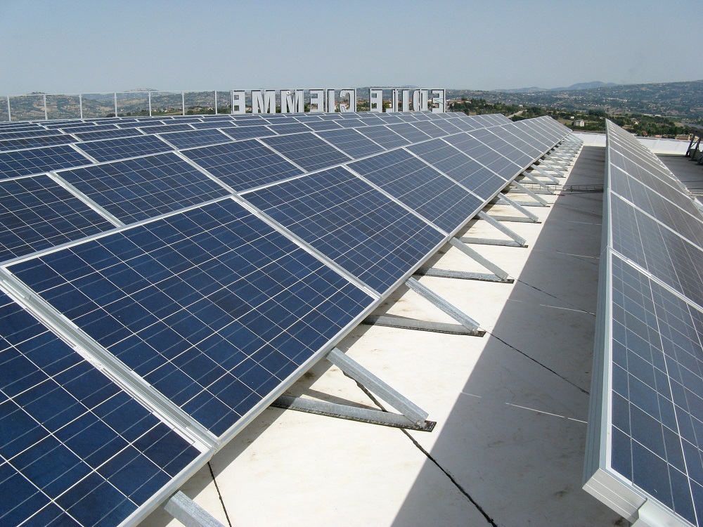 Fixation toit plat panneau solaire