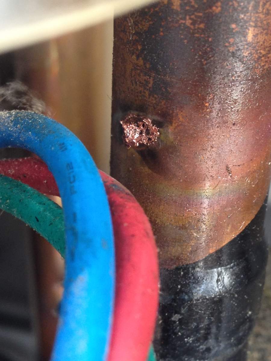 Fuite sur pompe a chaleur hitachi