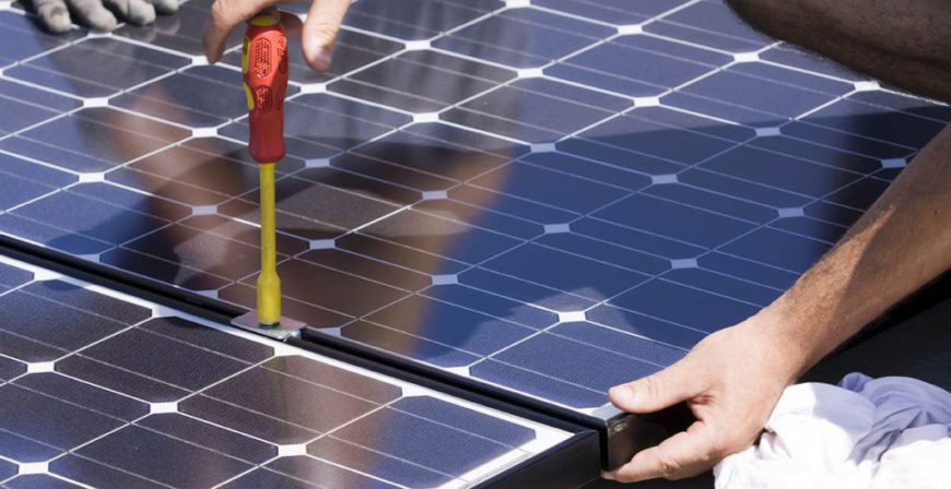 Comment savoir quelle panneau solaire fonctionne