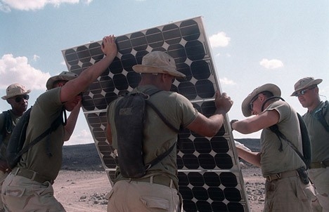 Panneau solaire armée