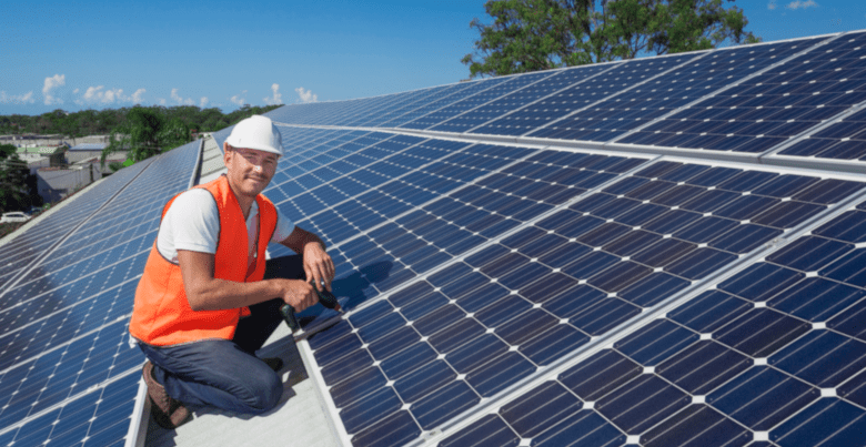 Poseur panneau solaire