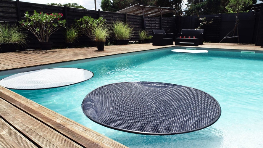 Panneau solaire maison piscine