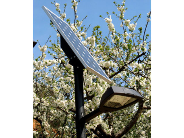 éclairage public panneau solaire