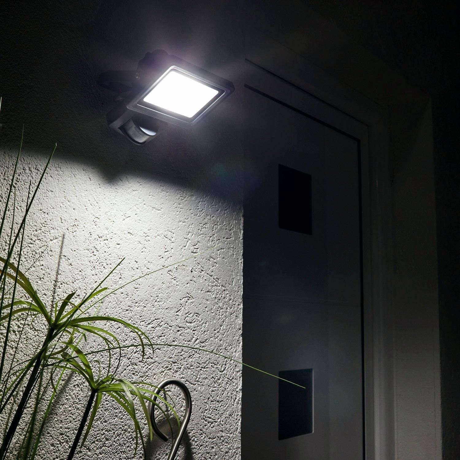 Lampe de jardin panneau solaire