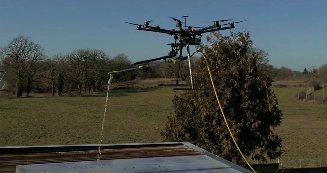 Drone avec panneau solaire