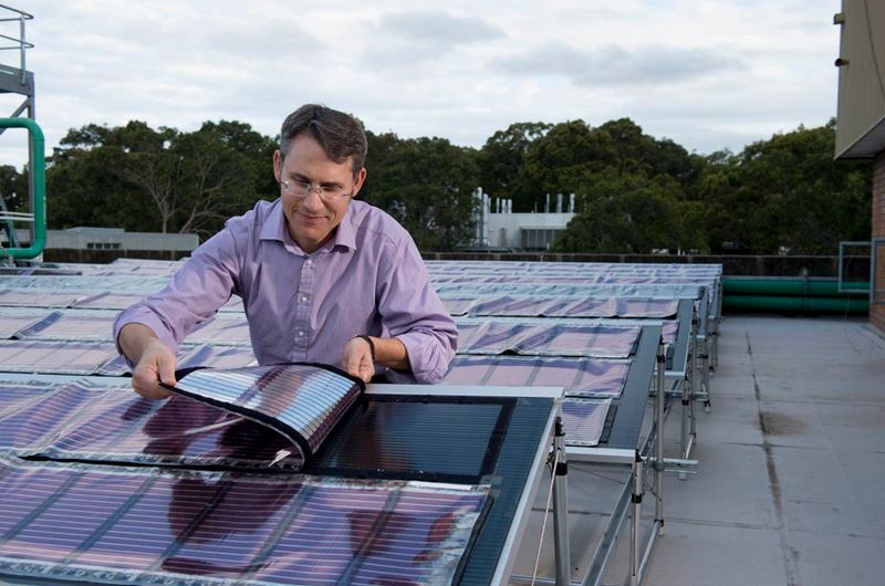 Qui a crée le panneau solaire