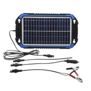 Panneau solaire sur batterie voiture
