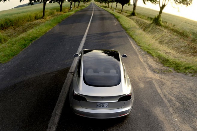 Panneau solaire toit voiture