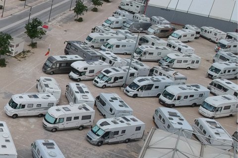 Camping car avec panneau solaire