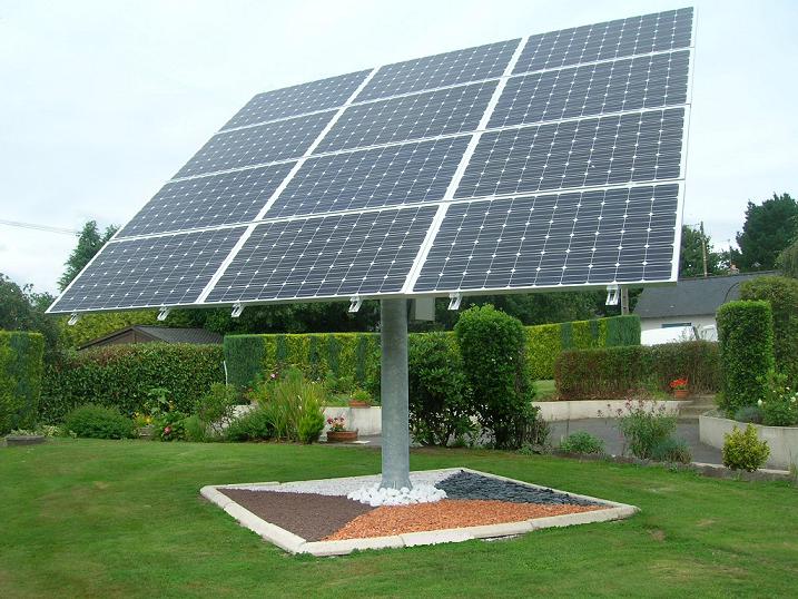 Panneau solaire rotatif